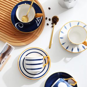 Set taza, plato y cuchara Colección Sky Home
