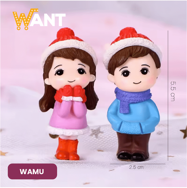 PAREJA CON GORRO NAVIDEÑO ABRIGO ROSA Y CELESTE